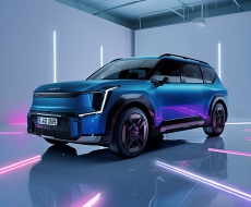 Der Kia EV9 seitliche Frontansicht