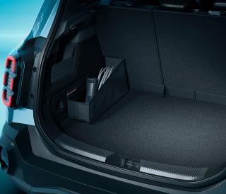 Bild vom offenen Kofferraum des Renault 4