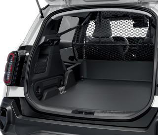 Bild vom offenen Kofferraum des Renault 4 Advance